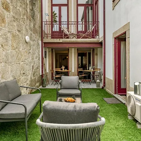 Apartment Private Garden In City Center