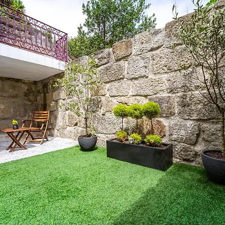 Apartment Private Garden In City Center