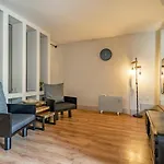 Private Garden In Center Apartament