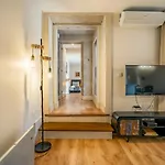 Private Garden In Center *