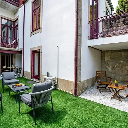 Private Garden In Center