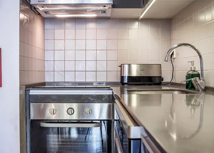 Private Garden In Center Apartamento *