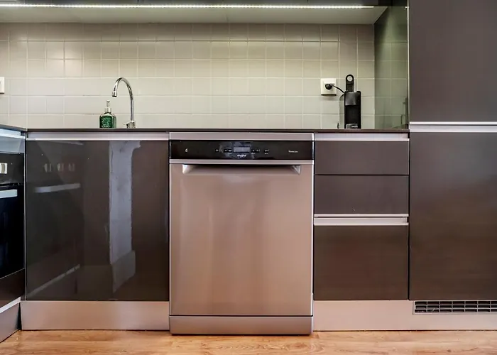 Private Garden In Center Apartamento Oporto